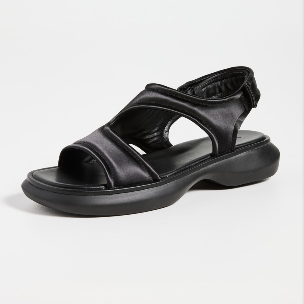 NEW IN BOX Vince womens Fresca Sandal Sandal - Size 7